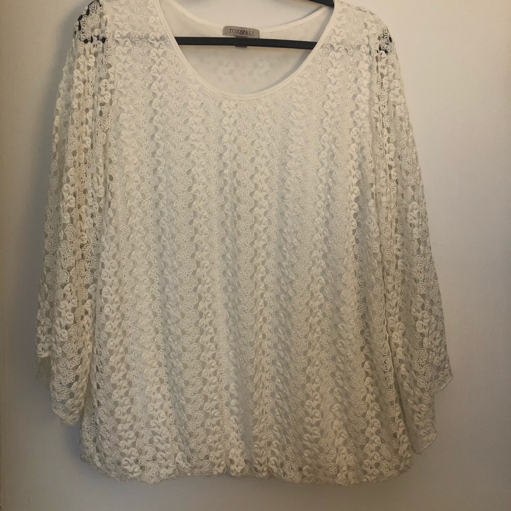 Pretty white top